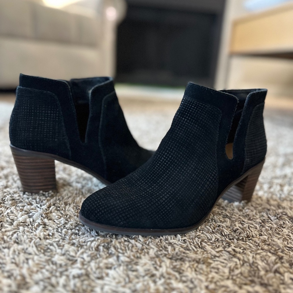 Luck Brand Black Bootie  size 9.5 women’s